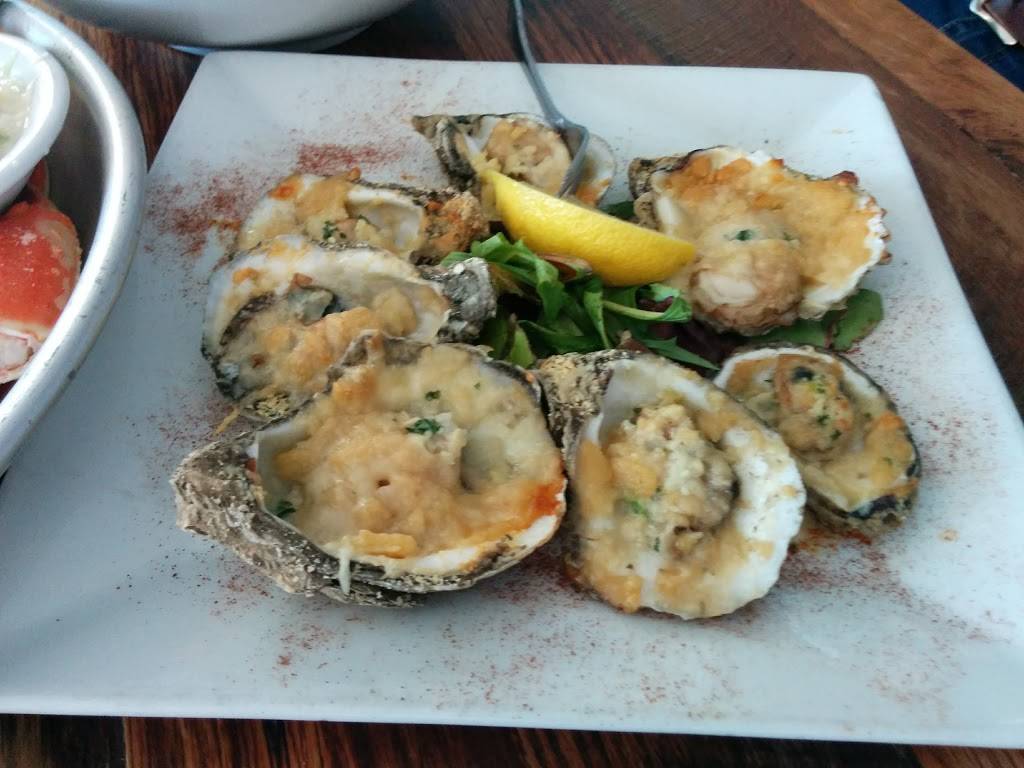 Bunkys Raw Bar & Seafood Grill | restaurant | 2372 N Hwy A1A, Indialantic, FL 32903, USA | 3217772526 OR +1 321-777-2526