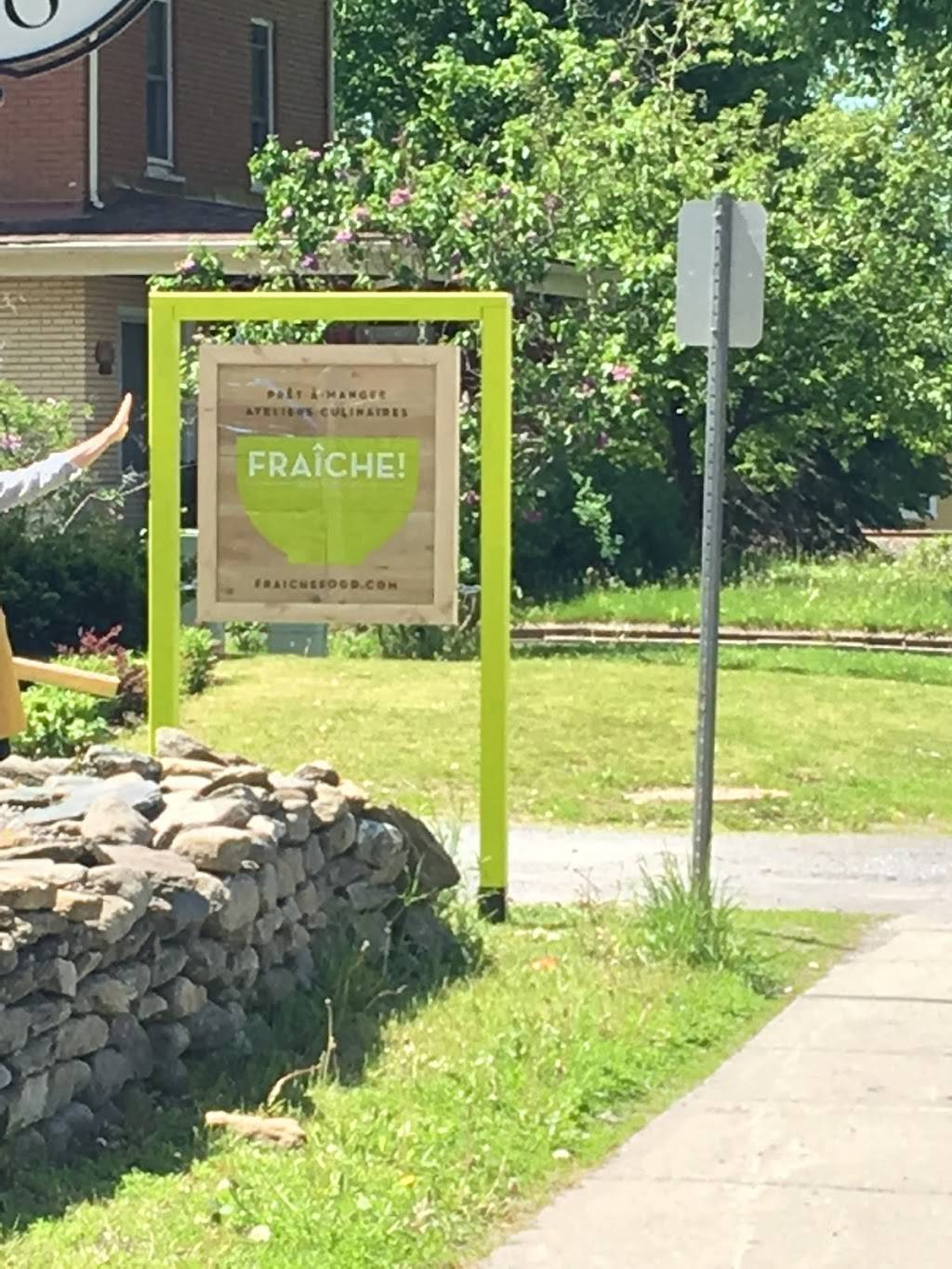 Fraîche | meal takeaway | 34 Rue Principale Sud St, Sutton, QC J0E 2K0, Canada | 4502042151 OR +1 450-204-2151