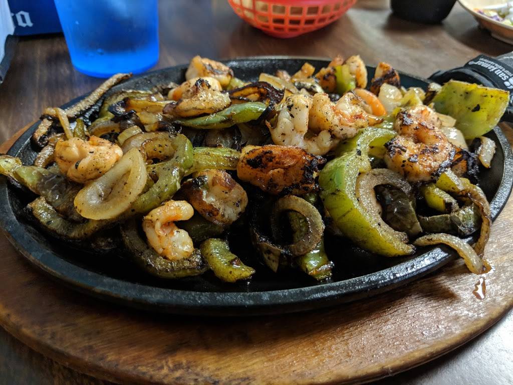 Las Islitas Mexican Restaurant | restaurant | 1550 S Federal Blvd unit a, Denver, CO 80219, USA | 3039368280 OR +1 303-936-8280