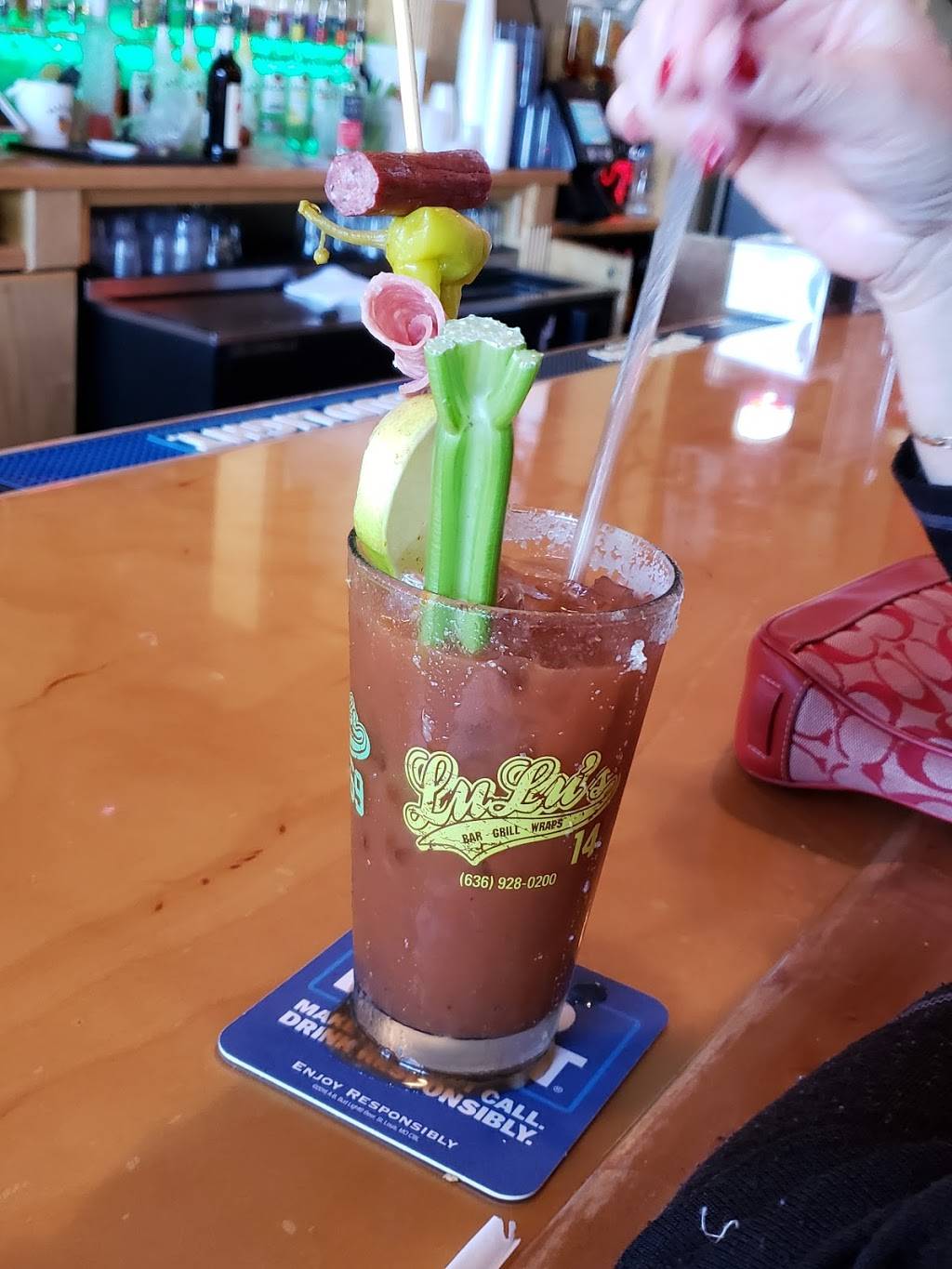 Bleachers Bar and Franks | restaurant | 454 P, OFallon, MO 63366, USA | 6362949777 OR +1 636-294-9777