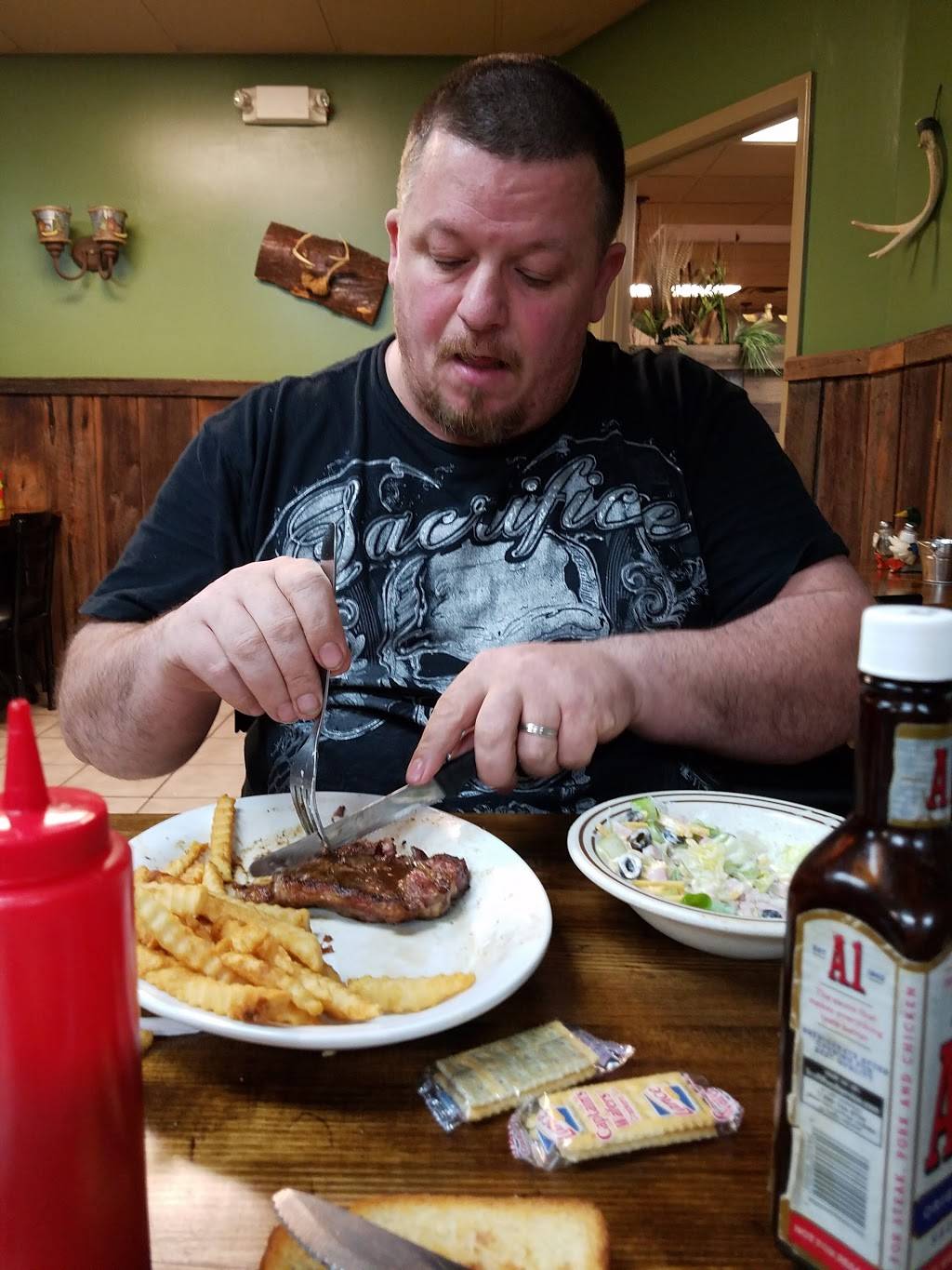 Dons Steakhouse | restaurant | 1511 Market Dr, Pocahontas, AR 72455, USA | 8702480223 OR +1 870-248-0223