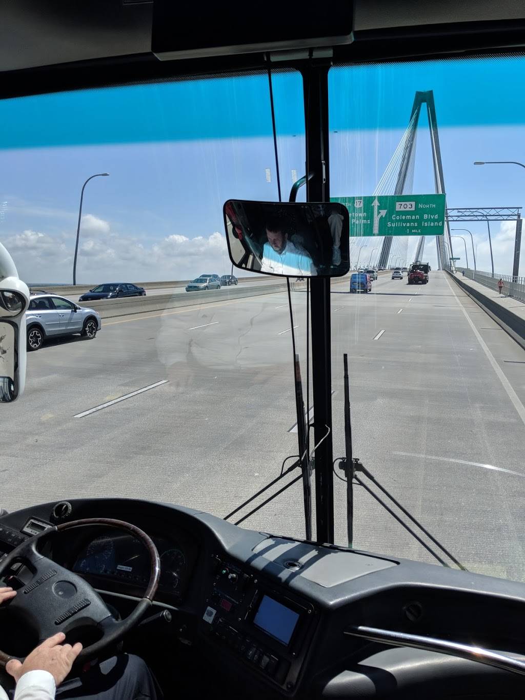 Harbor Breeze Restaurant, Catering, & Events | restaurant | 176 Patriots Point Rd, Mt Pleasant, SC 29464, USA | 8436062110 OR +1 843-606-2110