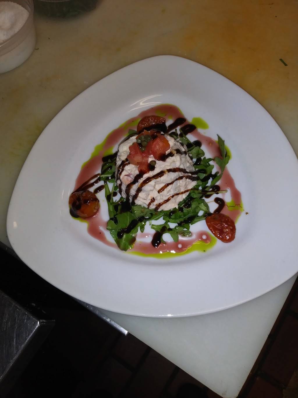 Fulton Five | restaurant | 5 Fulton St, Charleston, SC 29401, USA | 8438535555 OR +1 843-853-5555