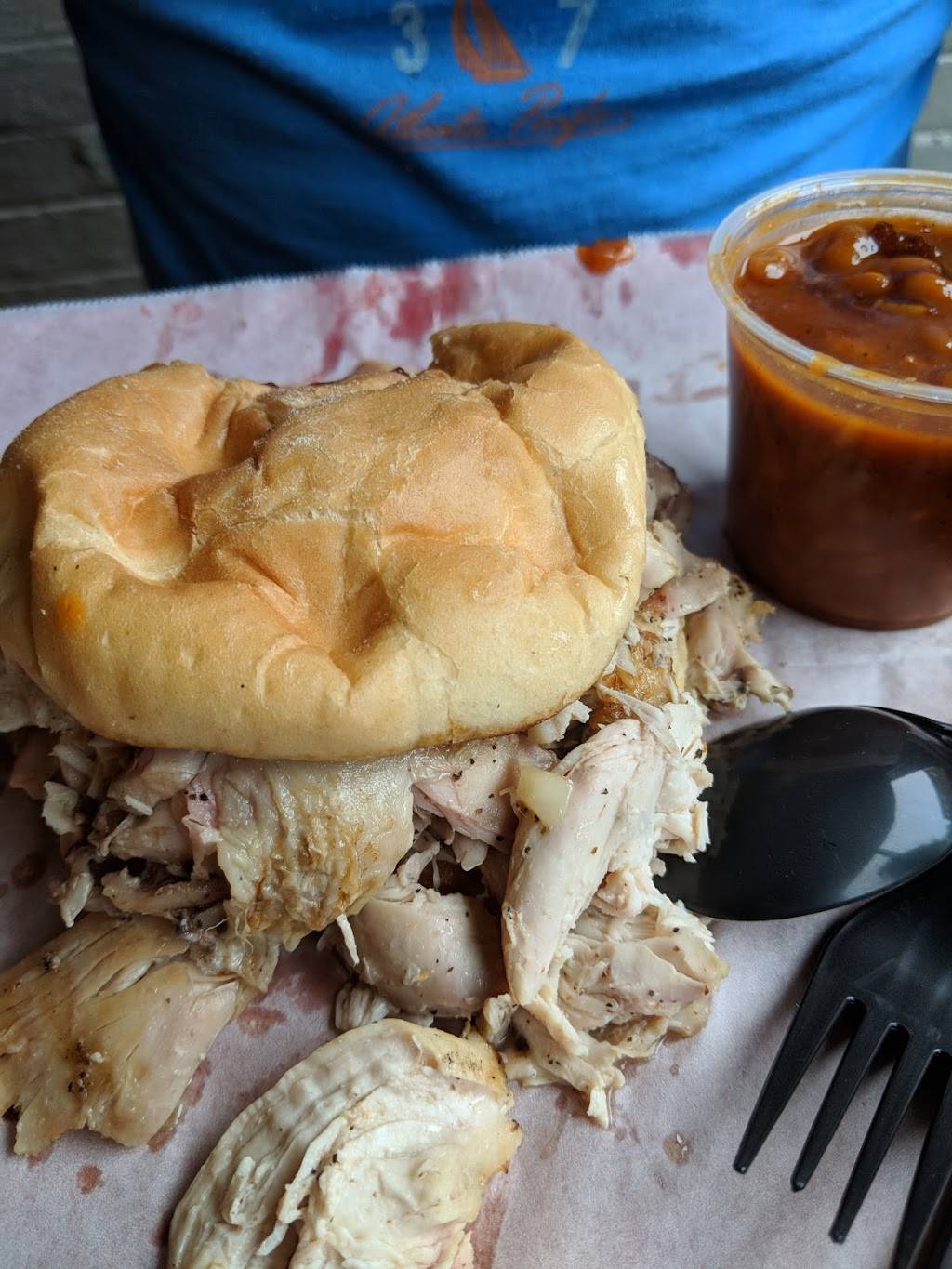 Black Hog BBQ Bar | restaurant | 118 S Market St, Frederick, MD 21701, USA | 3016629090 OR +1 301-662-9090