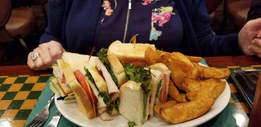 Angies | restaurant | 4th St NW, Barberton, OH 44203, USA | 3307456056 OR +1 330-745-6056