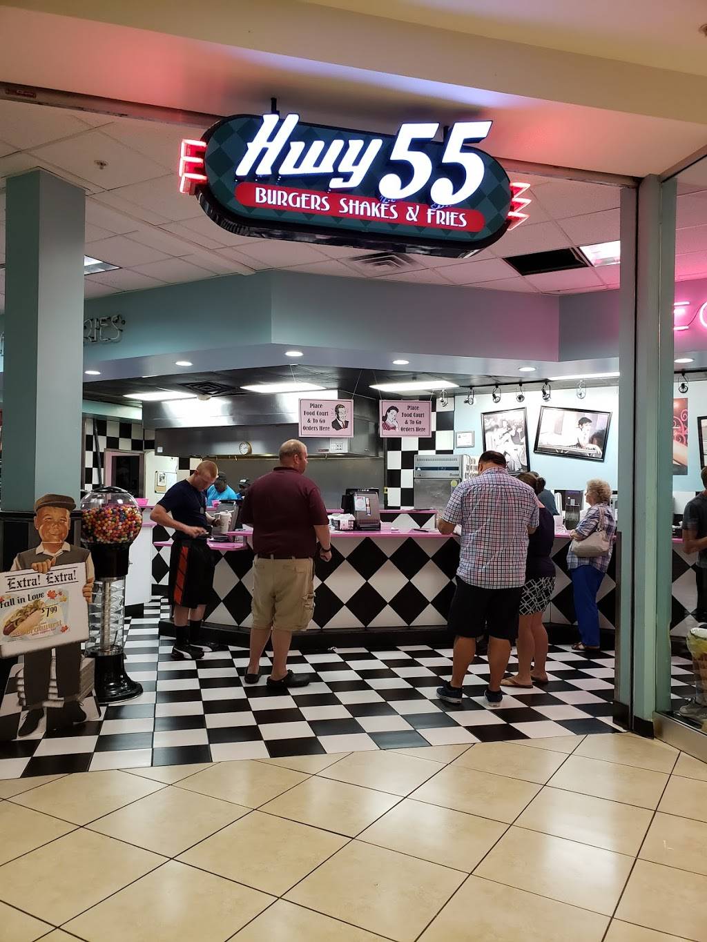 Hwy 55 Burgers Shakes & Fries | restaurant | 4325 Glenwood Ave #2040, Raleigh, NC 27612, USA | 9195105016 OR +1 919-510-5016