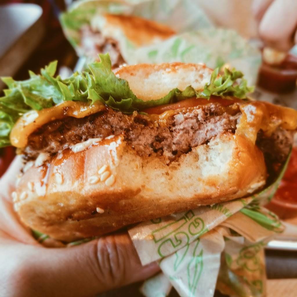 Super Duper Burger | restaurant | 2003 Diamond Blvd #100, Concord, CA 94520, USA | 9254832912 OR +1 925-483-2912