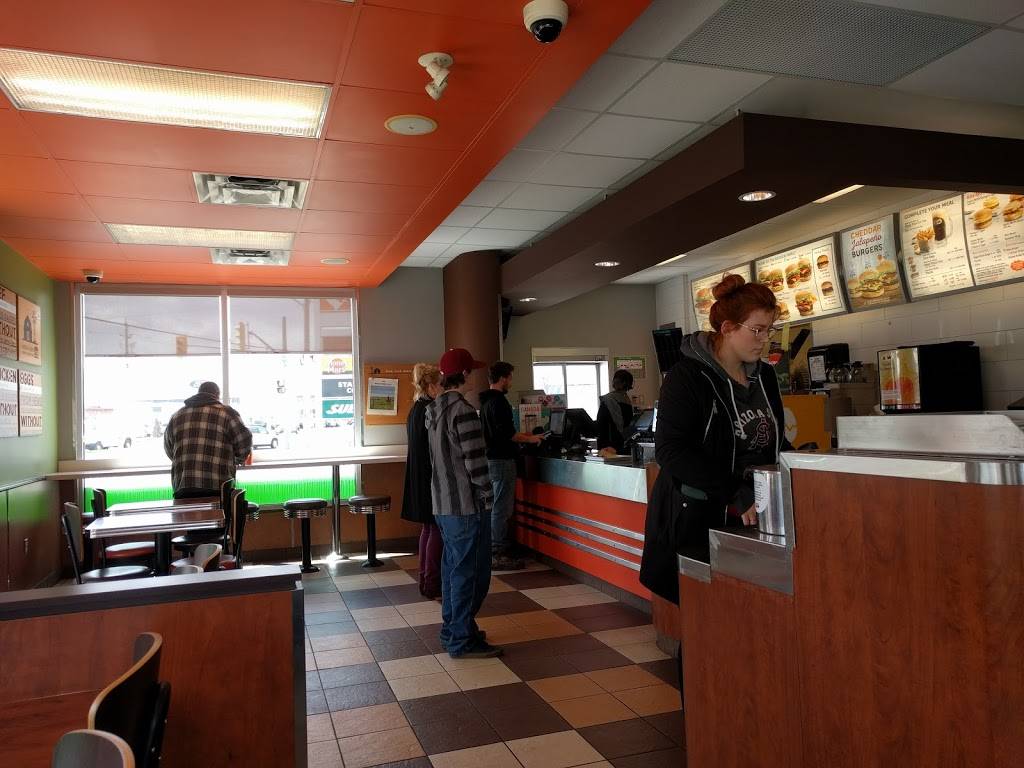 A&W Canada | restaurant | 6570 Tecumseh Rd E, Windsor, ON N8T 1E6, Canada | 5199451670 OR +1 519-945-1670