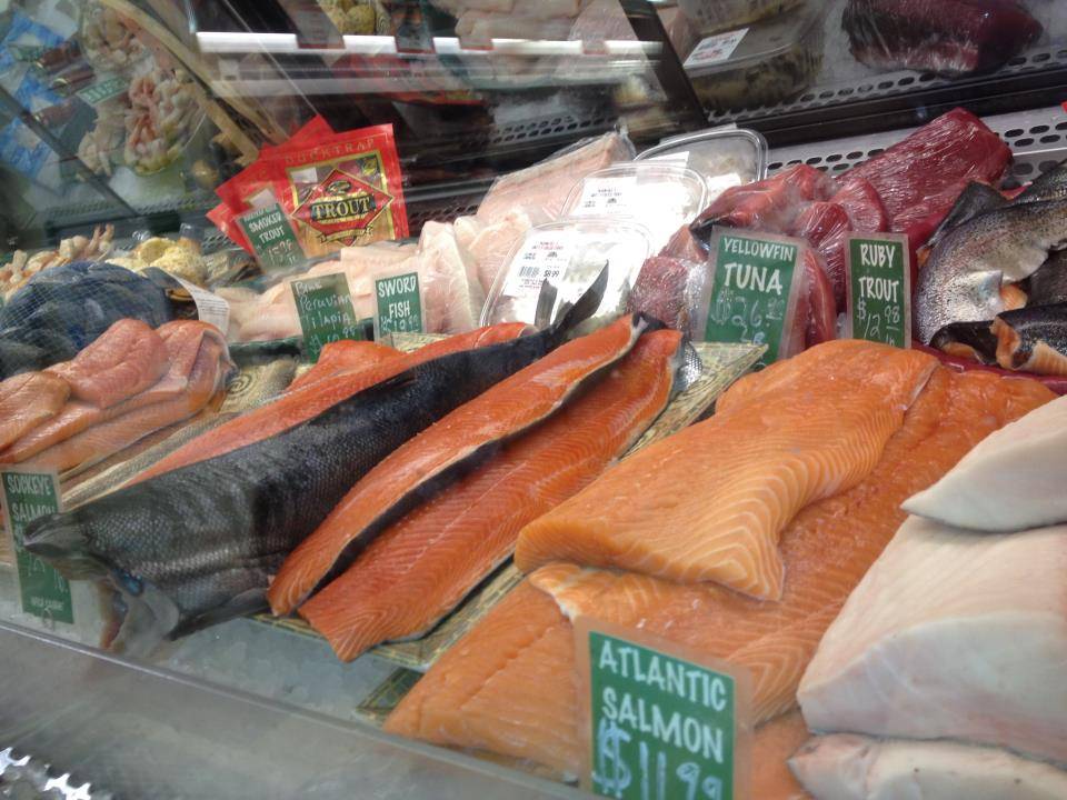 Fareway Meat Market & McGonigles KC BBQ | restaurant | 1307 W 79th St, Kansas City, MO 64114, USA | 8164444720 OR +1 816-444-4720