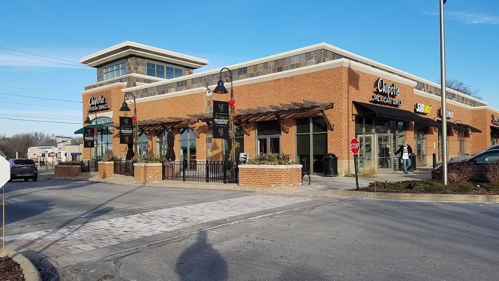 Chipotle Mexican Grill | restaurant | 15375 W Bluemound Rd Ste 170, Brookfield, WI 53005, USA | 2627960463 OR +1 262-796-0463