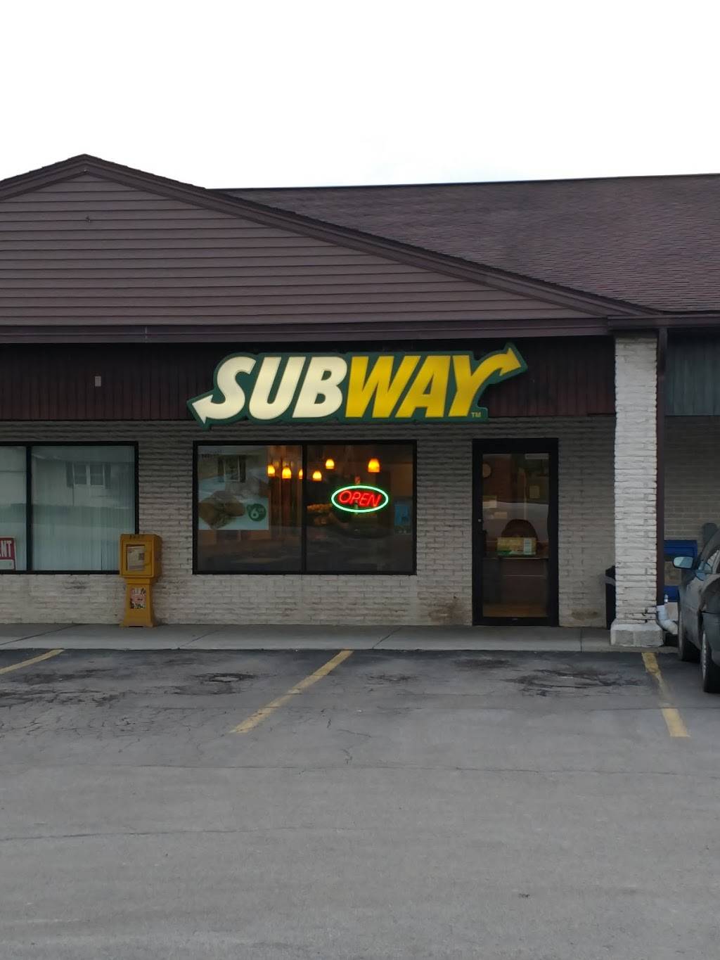 Subway | restaurant | 6100 Tod Ave SW, Warren, OH 44481, USA | 3308243800 OR +1 330-824-3800
