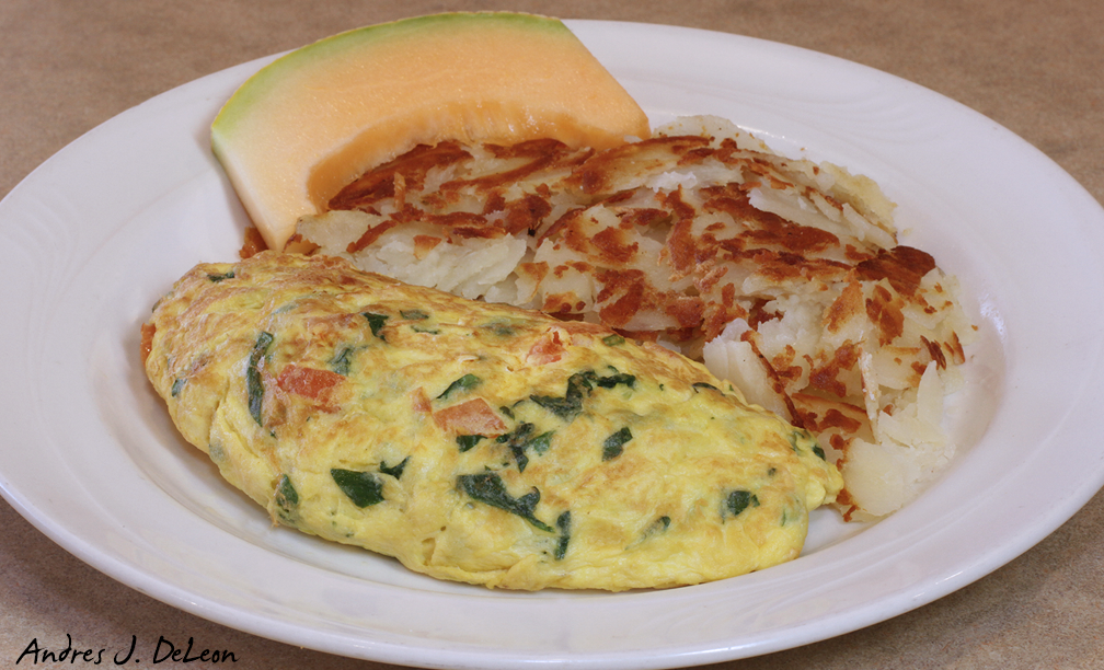 Harvest Pancake House & Grill | restaurant | 339 W 63rd St, Westmont, IL 60559, USA | 6309603895 OR +1 630-960-3895