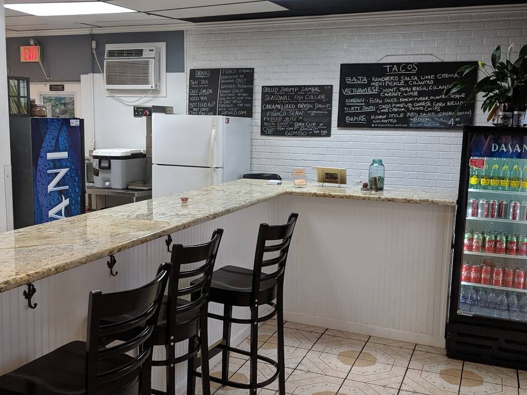 Fish Company Taco | restaurant | 1914 23rd St, Galveston, TX 77550, USA | 4092203245 OR +1 409-220-3245