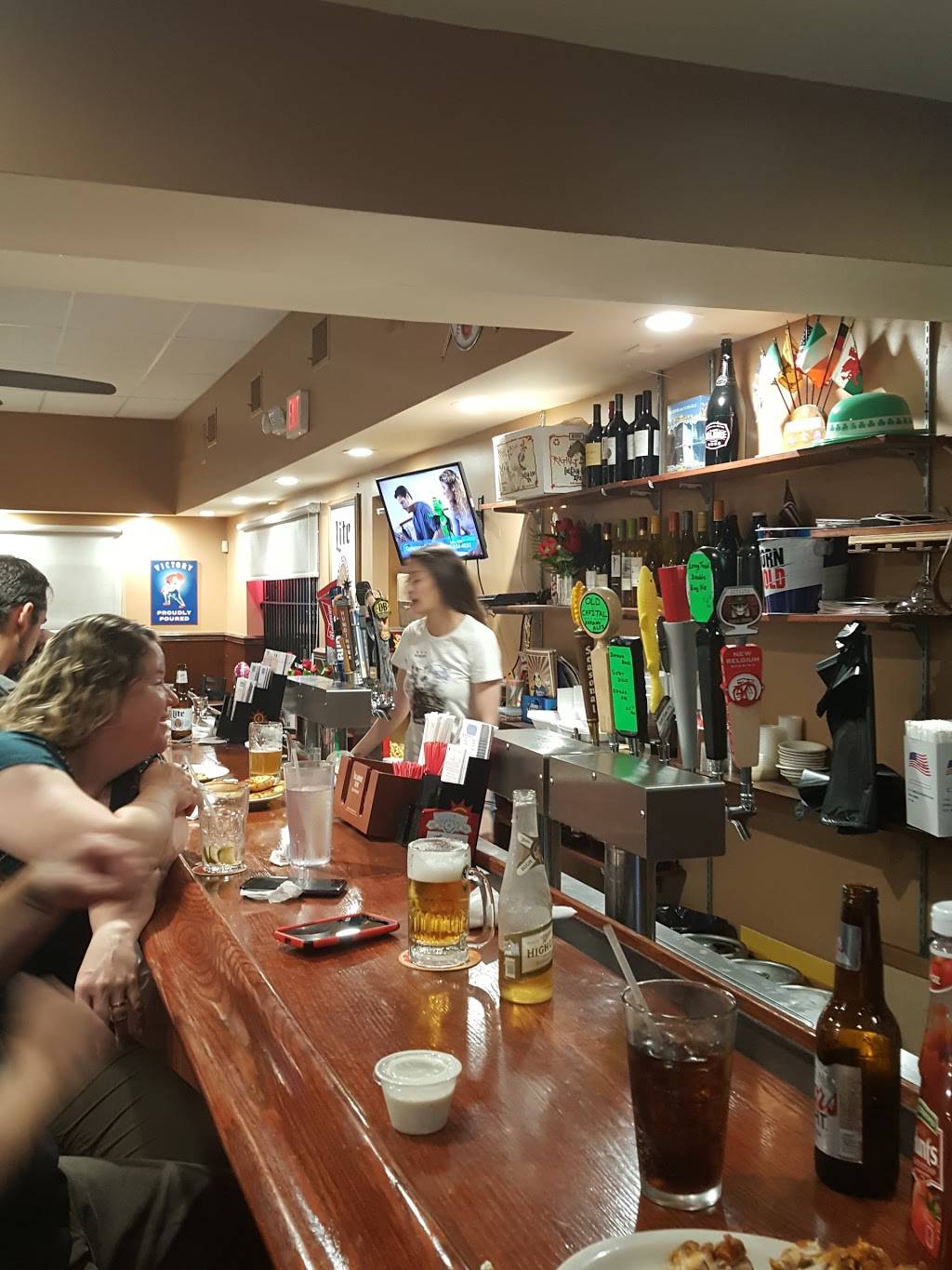 Tubbys Grill | restaurant | 5701 Sandy Spring Rd, Laurel, MD 20707, USA | 3014902828 OR +1 301-490-2828