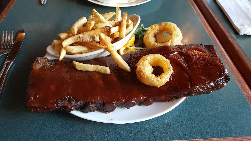 The Olympic Tavern | restaurant | 2327 N Main St, Rockford, IL 61103, USA | 8159628758 OR +1 815-962-8758