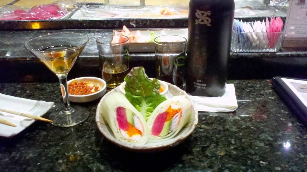 Yomama Sushi | restaurant | 4900 Verdugo Way, Camarillo, CA 93012, USA | 8053840677 OR +1 805-384-0677