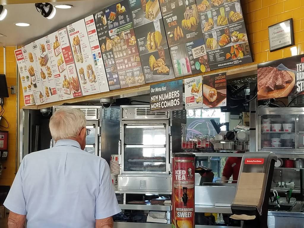 KFC | restaurant | 139 S Battlefield Blvd S, Chesapeake, VA 23322, USA | 7574822088 OR +1 757-482-2088