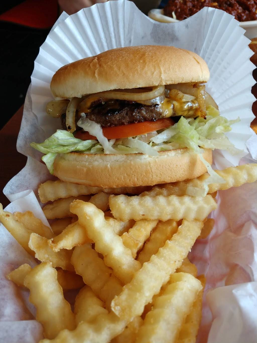 Farm Boy Drive-In Restaurant | restaurant | 3840 Maytown Rd SW, Olympia, WA 98512, USA | 3607548442 OR +1 360-754-8442