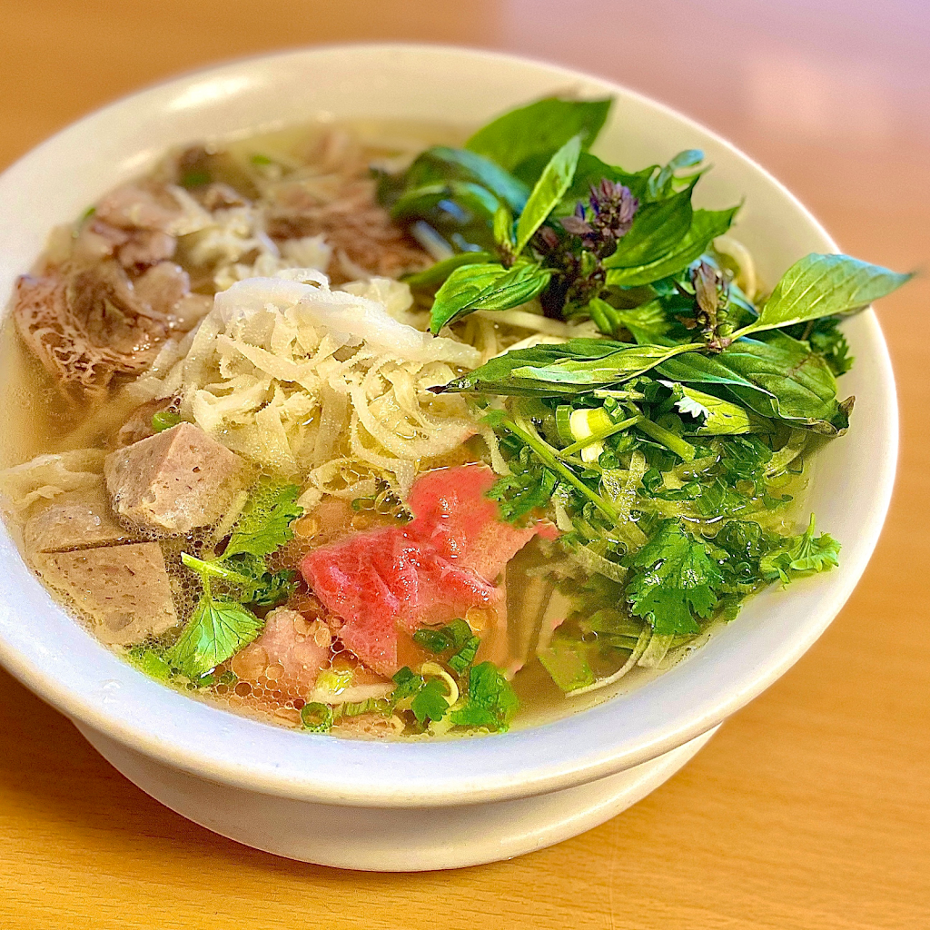 Pho Thanh Huong | restaurant | 1131 E Tropicana Ave D, Las Vegas, NV 89119, USA | 7027398703 OR +1 702-739-8703