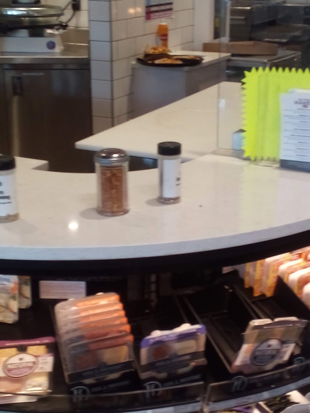 Kum & Go | meal takeaway | 1005 W 11th St, Sioux Falls, SD 57104, USA | 6053323630 OR +1 605-332-3630