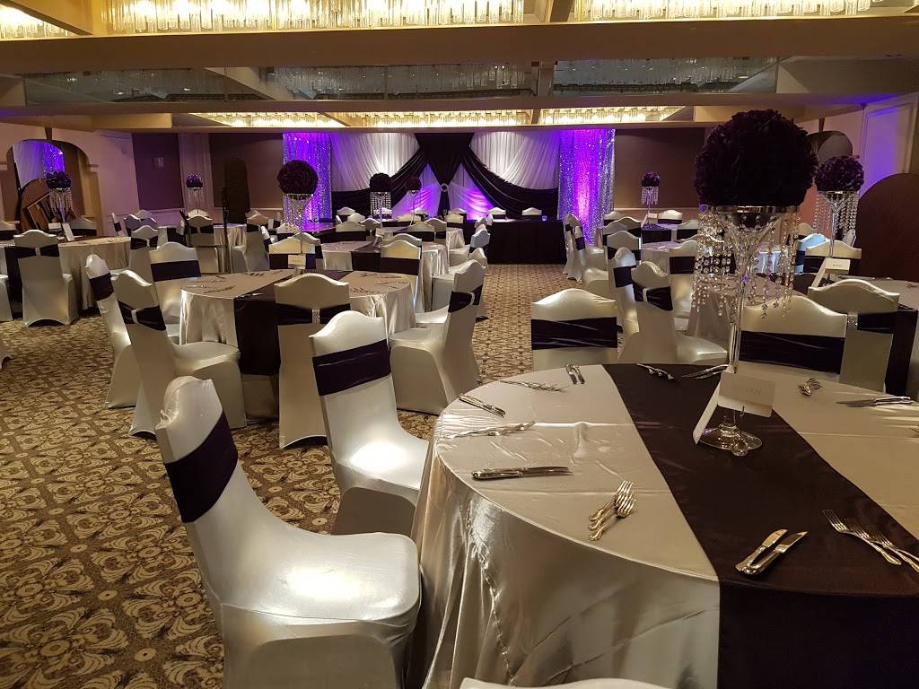 Golfs Steak House & Seafood | restaurant | 598 Lancaster St W, Kitchener, ON N2K 1M3, Canada | 5195794050 OR +1 519-579-4050