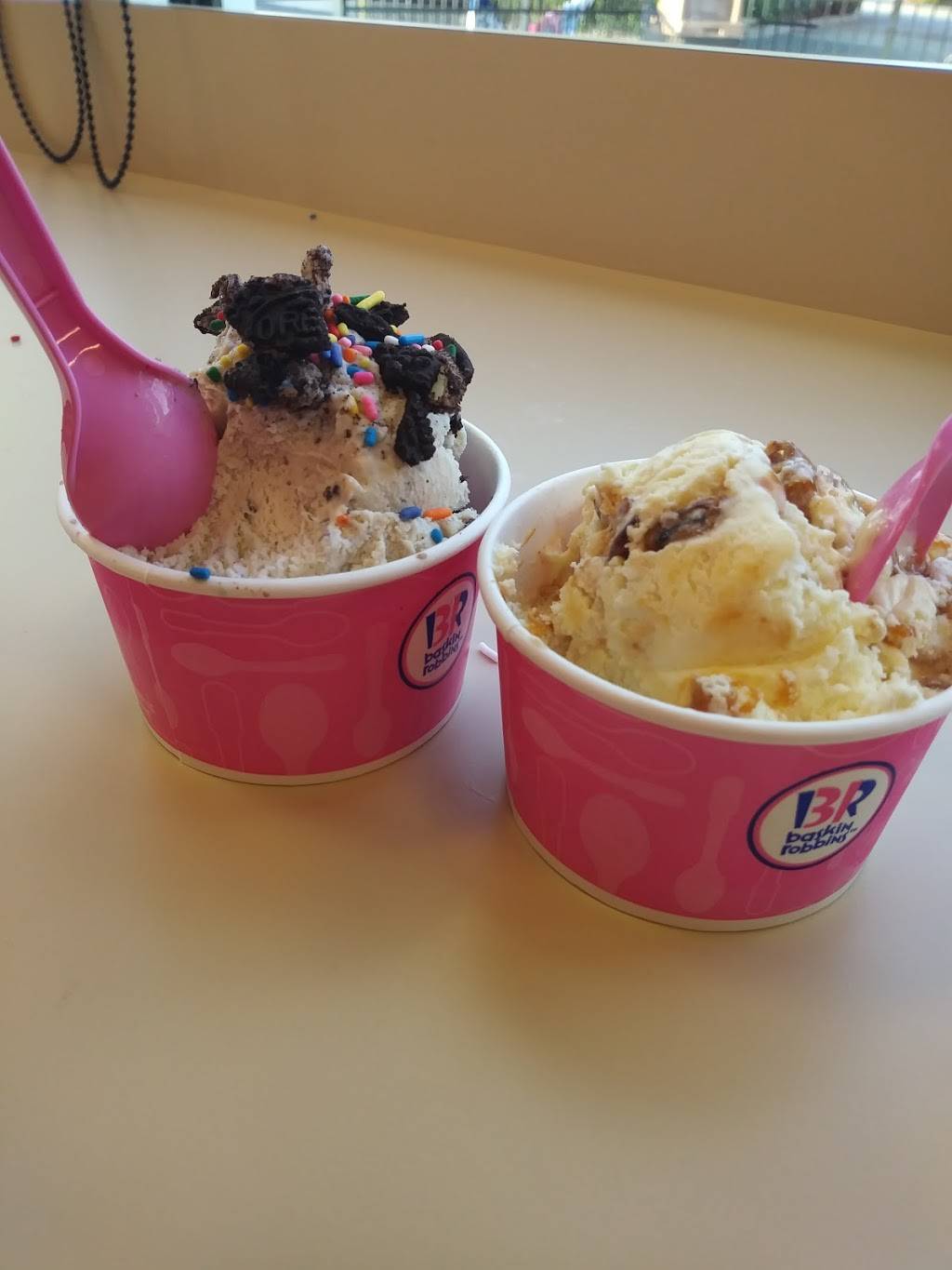 Dunkin | bakery | 429 Ridge Rd, Fern Park, FL 32730, USA | 4072615608 OR +1 407-261-5608