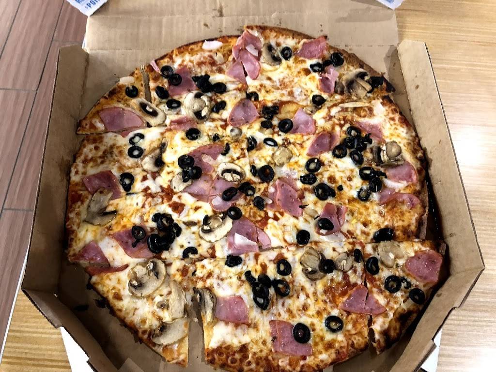 Dominos Pizza | meal delivery | 4190 Morgan Rd, Fort Campbell, KY 42223, USA | 2706971122 OR +1 270-697-1122