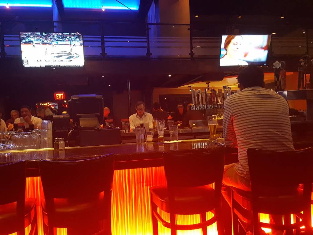 Stone Werks Big Rock Grille, Lincoln Heights | restaurant | 999 E Basse Rd, San Antonio, TX 78209, USA | 2108283508 OR +1 210-828-3508