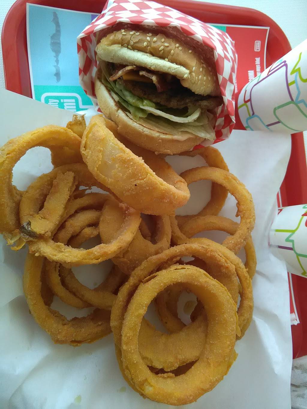 Bobos Burgers | restaurant | 3390 E Imperial Hwy, Lynwood, CA 90262, USA | 3106371191 OR +1 310-637-1191