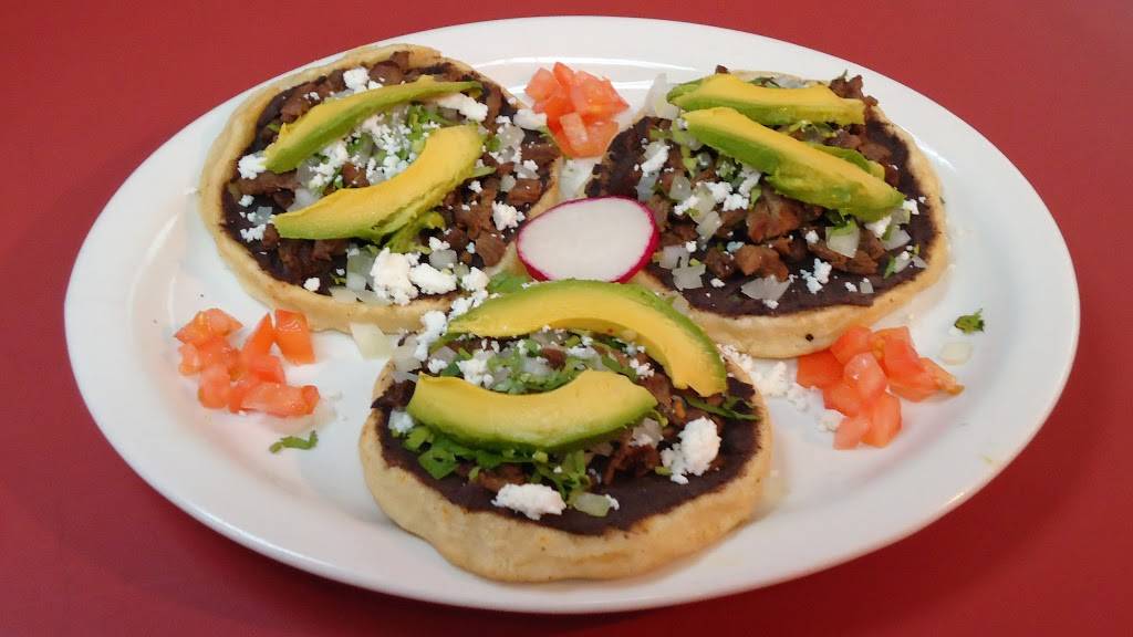 Elenas | restaurant | 5 W Tremont Ave, Bronx, NY 10453, USA | 9177377100 OR +1 917-737-7100