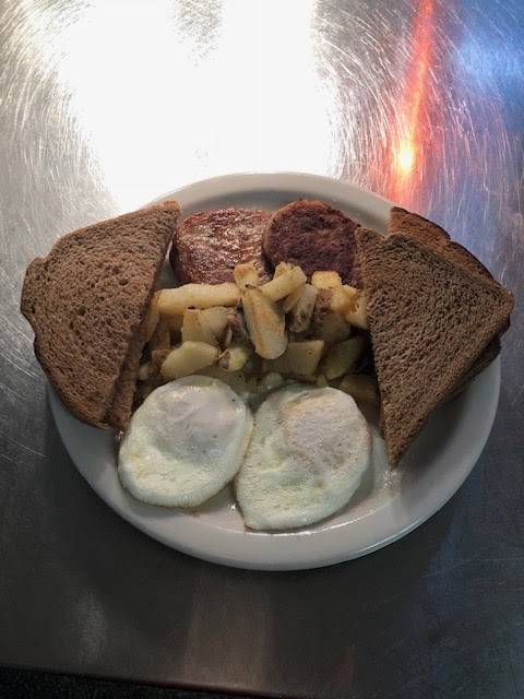 The Station Restaurant | restaurant | 45 Wabash Ave S, Brewster, OH 44613, USA | 3309707061 OR +1 330-970-7061