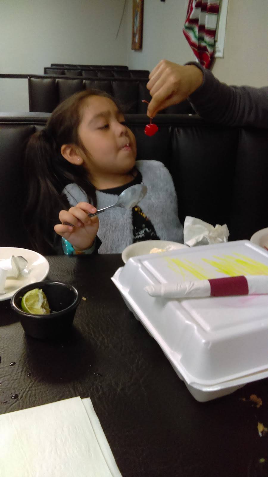 Dos Charros Tex mex | restaurant | 400 W Lennon Dr, Emory, TX 75440, USA | 9034730007 OR +1 903-473-0007