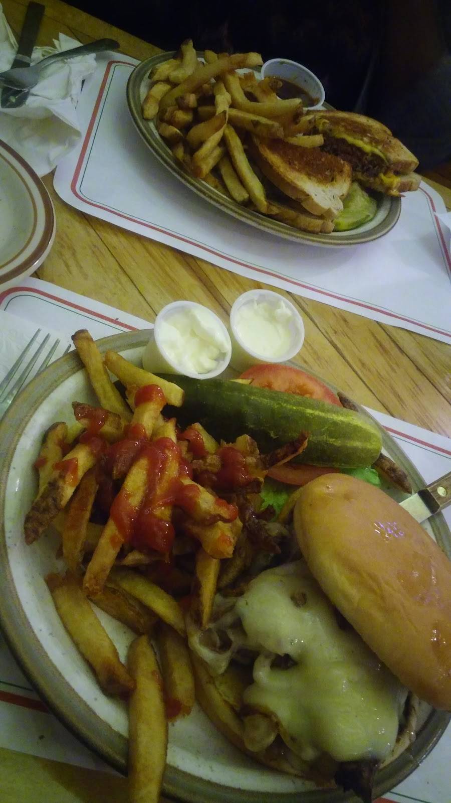 Harveys 4th Street Grill | restaurant | 3121 4th St N, St. Petersburg, FL 33704, USA | 7278216516 OR +1 727-821-6516