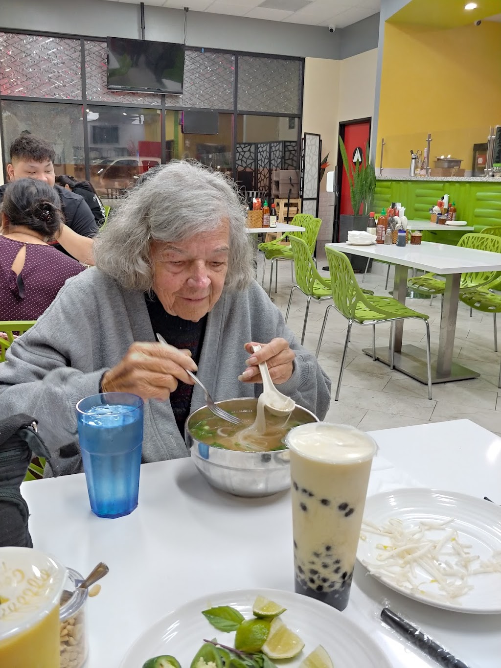 Nho Kitchen #2 | restaurant | 3785 N Palm Ave, Fresno, CA 93704, USA | 5592907942 OR +1 559-290-7942