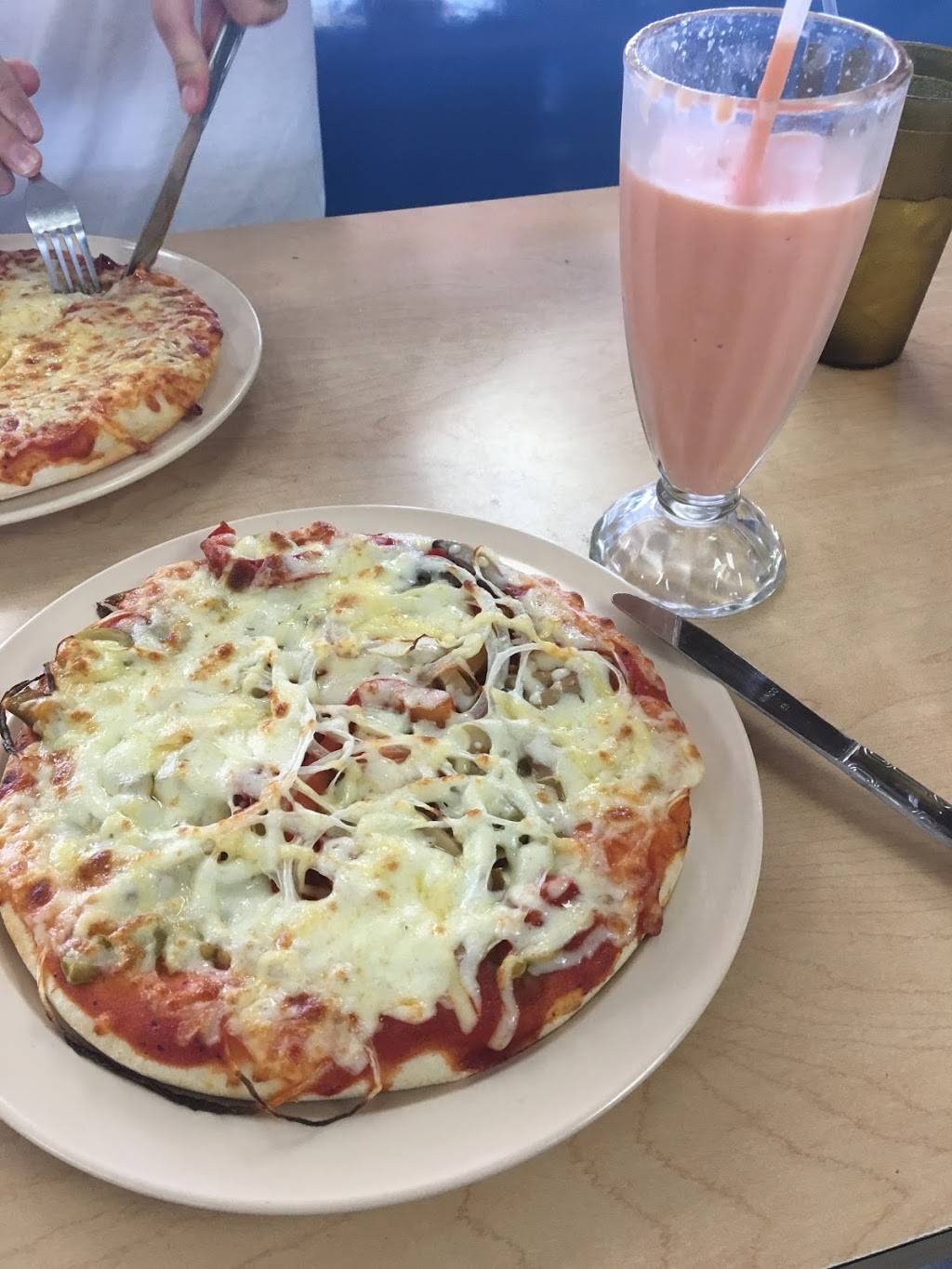 Reys Pizza Restaurant | restaurant | 2486 SW 137th Ave, Miami, FL 33175, USA | 3052253611 OR +1 305-225-3611