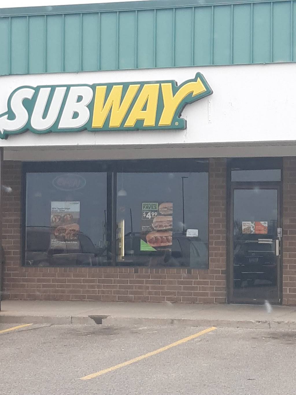 Subway | restaurant | 1085 South US 27, Suite 18, Southpoint Mall, St Johns, MI 48879, USA | 9892246432 OR +1 989-224-6432