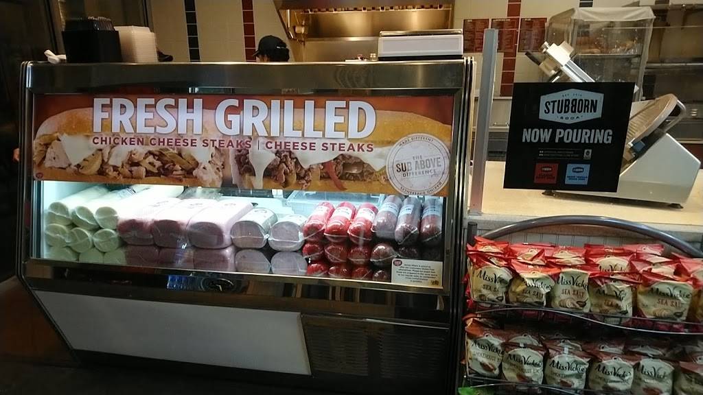 Jersey Mikes Subs | meal takeaway | 10123 NE Cascades Pkwy, Portland, OR 97220, USA | 5033883734 OR +1 503-388-3734