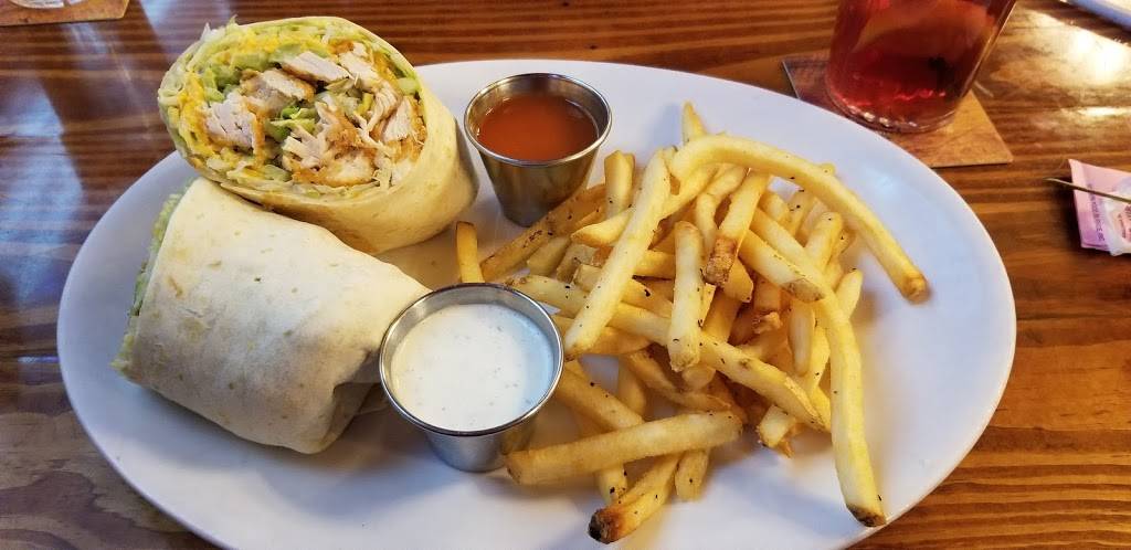 The District Tap | restaurant | 3720 E 82nd St, Indianapolis, IN 46240, USA | 3172888251 OR +1 317-288-8251