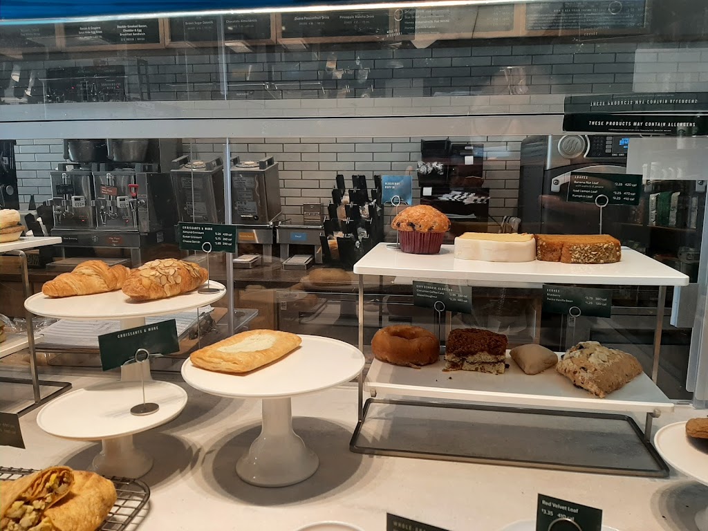 Starbucks | cafe | 2067 E Highland Ave, San Bernardino, CA 92404, USA | 9095221467 OR +1 909-522-1467