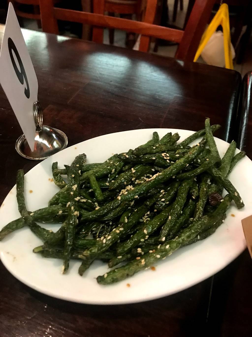 Orange Delite & Grill | restaurant | 13628 Ventura Blvd, Sherman Oaks, CA 91423, USA | 8187889896 OR +1 818-788-9896