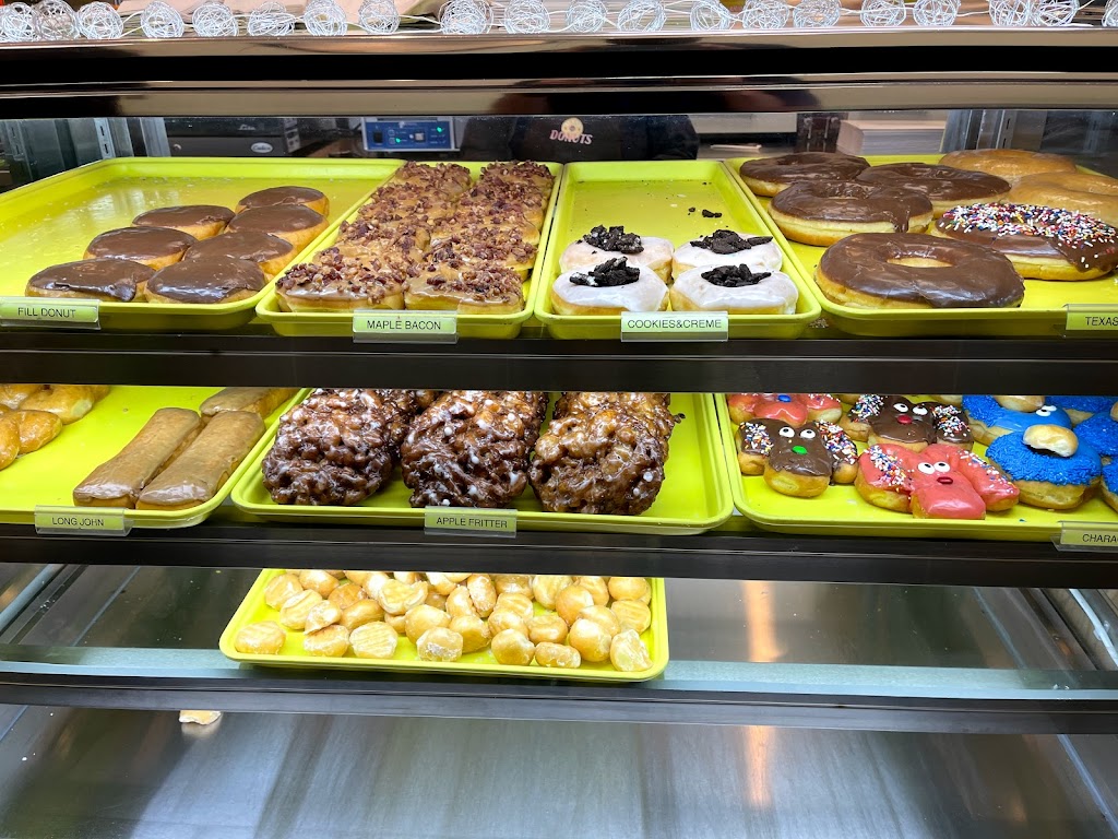 Texas Donuts | cafe | 13830 Lee Hwy #4, Centreville, VA 20120, USA | 7035438343 OR +1 703-543-8343