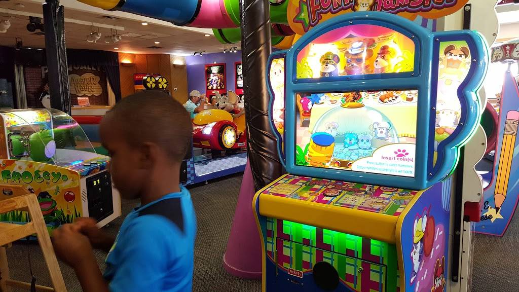 Chuck E. Cheese | restaurant | 5141 Hinkleville Rd, Paducah, KY 42001, USA | 2704425114 OR +1 270-442-5114