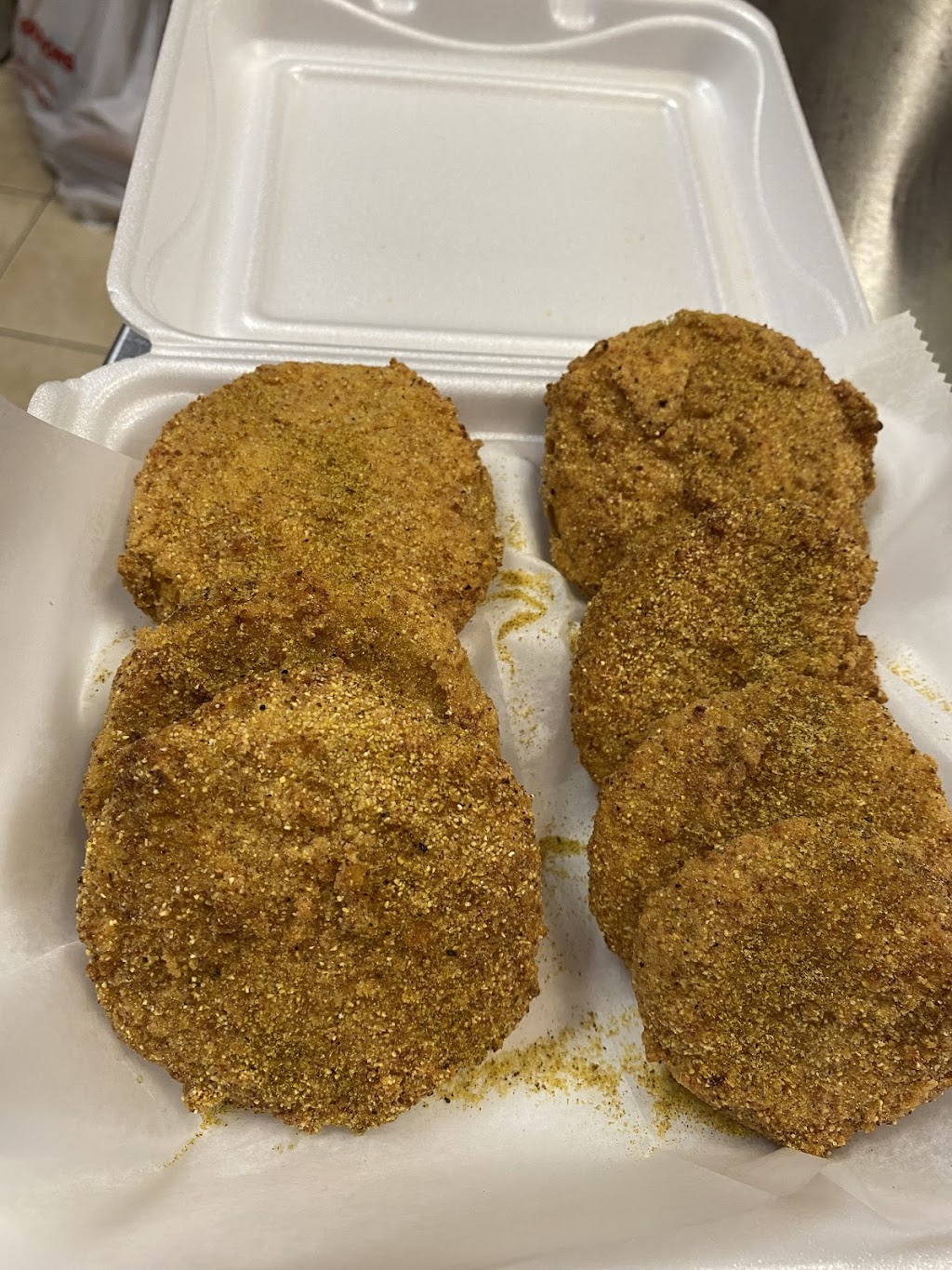 Krispy Wings | restaurant | 1336 Jackson Ave, Memphis, TN 38107, USA | 9019225712 OR +1 901-922-5712