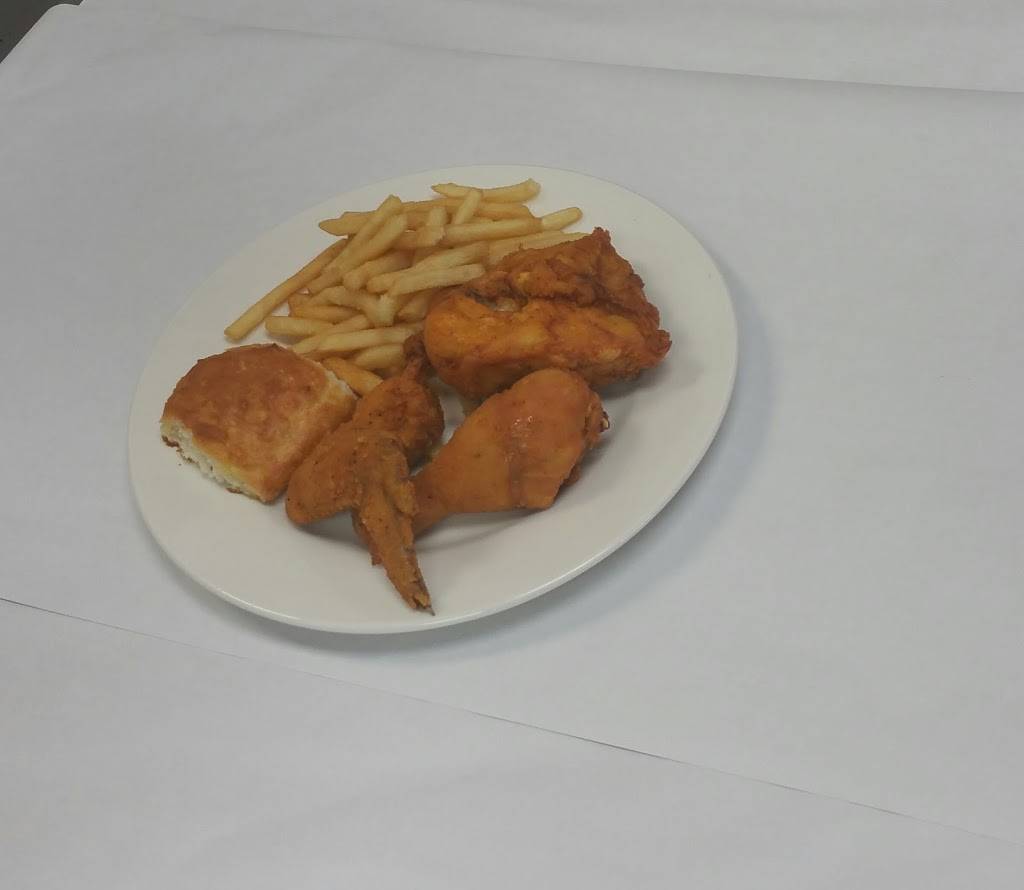 Royal Fried Chicken | restaurant | 2148 11701 Guy R Brewer Blvd, Jamaica, NY 11434, USA | 7182760926 OR +1 718-276-0926