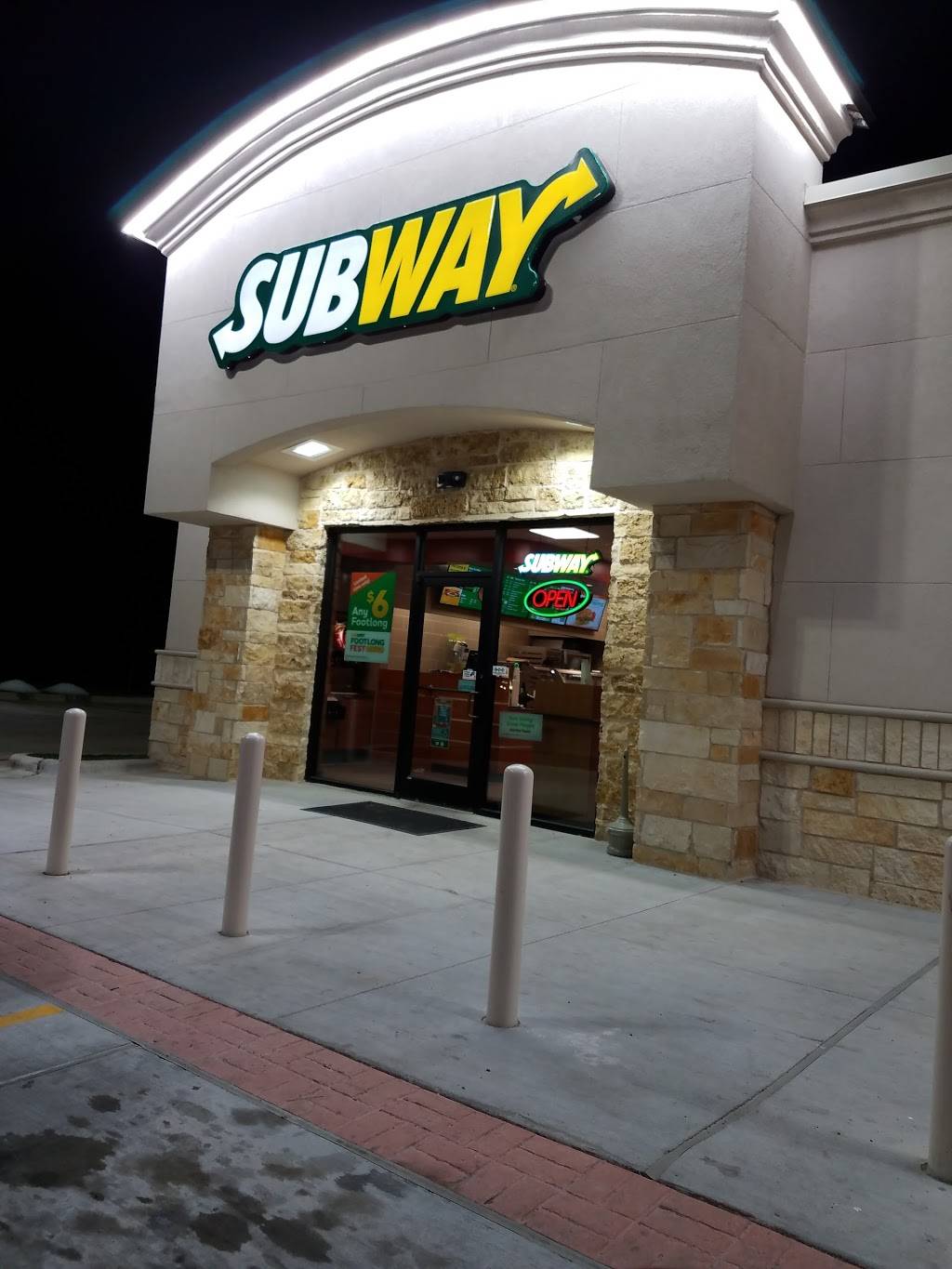 Subway | restaurant | 5725 E Parmer Ln, Manor, TX 78653, USA | 5125210577 OR +1 512-521-0577