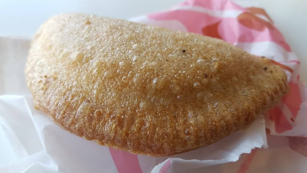 Taco Bell | meal takeaway | 31-22 Farrington St, Flushing, NY 11354, USA | 9294682525 OR +1 929-468-2525