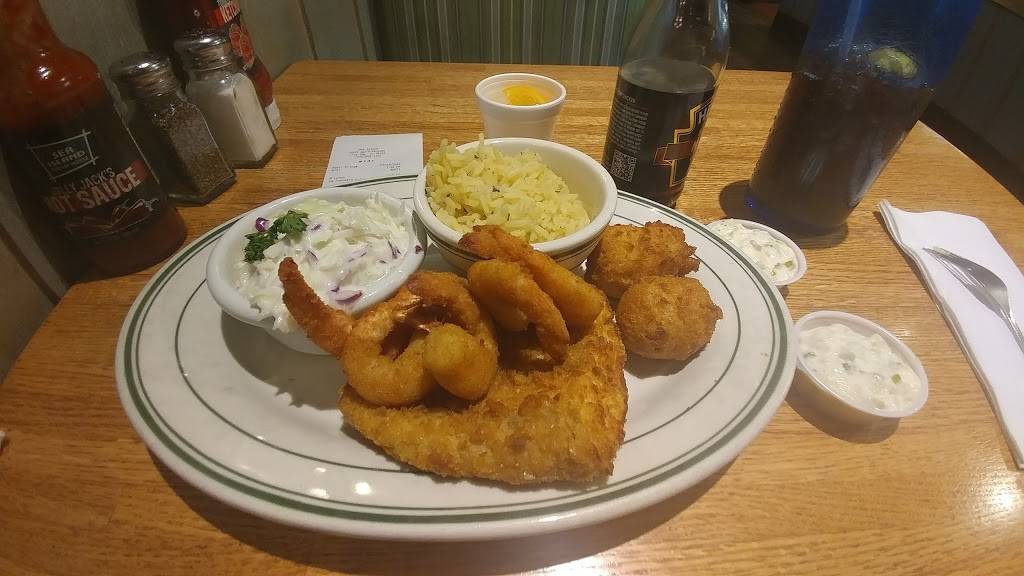 Sea Island Shrimp House | restaurant | 8223 Agora Pkwy, Selma, TX 78154, USA | 2106581100 OR +1 210-658-1100