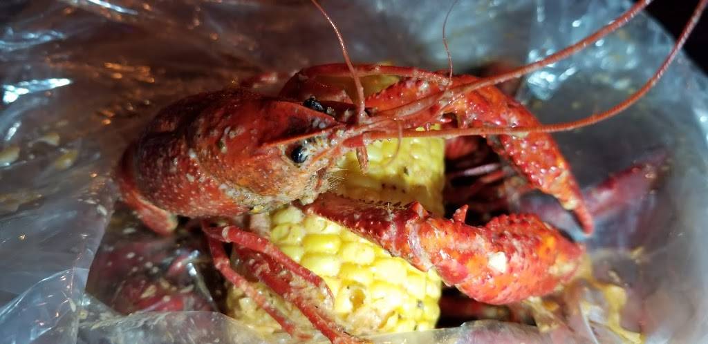 Boil Bay | restaurant | 3244 Holland Road Suite 100, Virginia Beach, VA 23453, USA | 7576898888 OR +1 757-689-8888