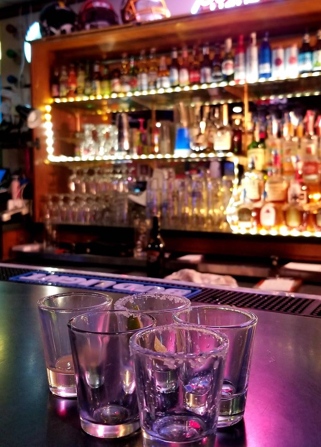 Haffys Sports Bar & Grill | restaurant | 336 Vine St, Poplar Bluff, MO 63901, USA | 5736862006 OR +1 573-686-2006