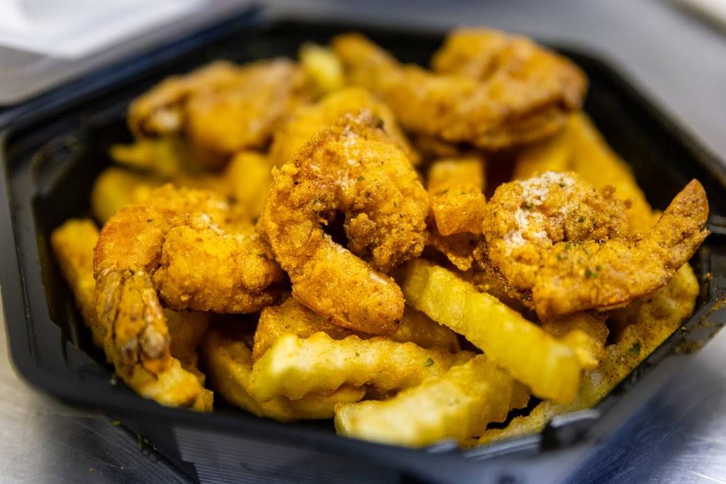 Seafood Lady - W Oak St | restaurant | 107 W Oak St, Louisville, KY 40203, USA | 5022109381 OR +1 502-210-9381